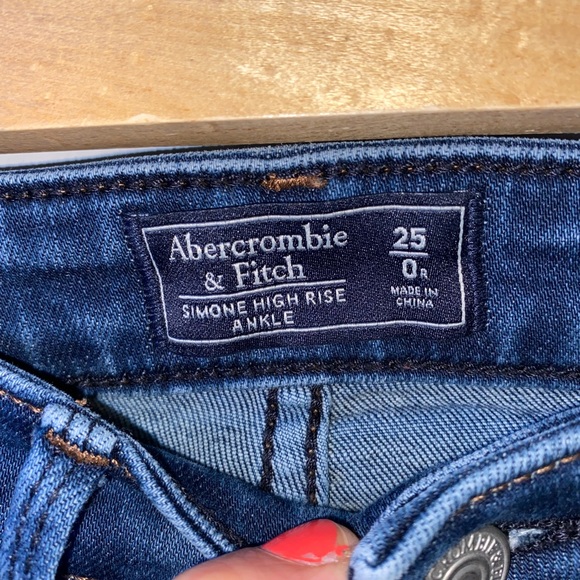 High rise jeans 👖 - Picture 3 of 4